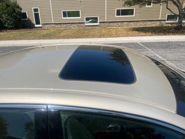 Used 2011 Lexus ES 350 FWD image 16