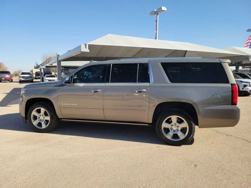 Used 2017 Chevrolet Suburban Premier image 3