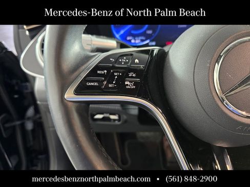 Certified 2022 Mercedes-Benz EQS 580 580 image 19