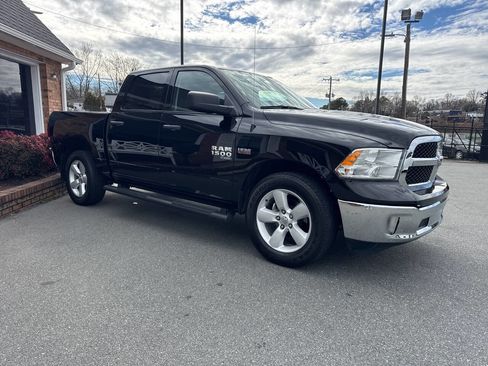 Used 2023 RAM 1500 Tradesman w/ Tradesman SXT Package image 7
