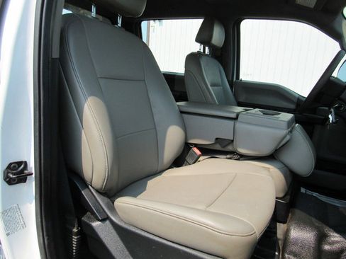 Used 2020 Ford F550 2WD Crew Cab Super Duty image 13