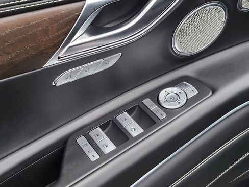 Used 2023 Genesis GV80 2.5T w/ Prestige 20" Package image 19