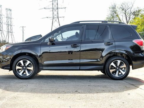 Used 2018 Subaru Forester 2.5i Premium image 11