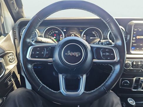 Used 2023 Jeep Wrangler Unlimited Sahara w/ Cold Weather Group AWD/4WD image 31