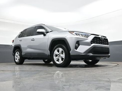 Used 2019 Toyota RAV4 XLE image 25
