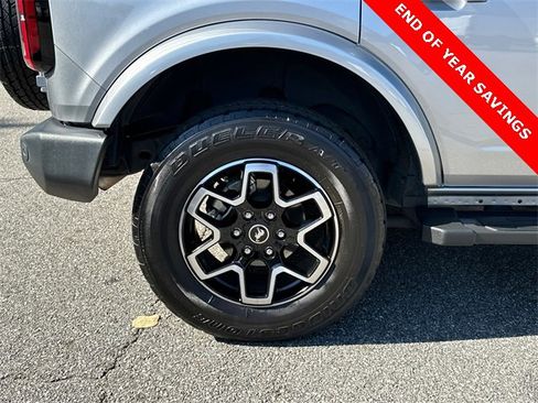 Certified 2022 Ford Bronco Outer Banks image 17