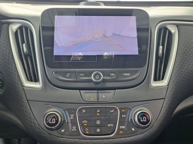 Used 2024 Chevrolet Malibu LT FWD image 16