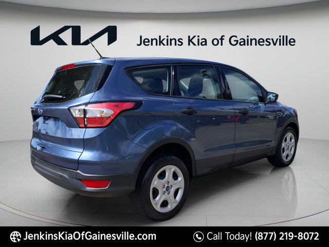 Used 2018 Ford Escape S FWD image 3