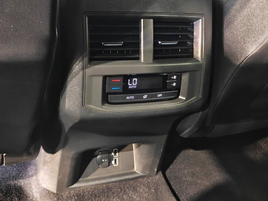 Used 2021 Volkswagen Atlas SE AWD/4WD image 30