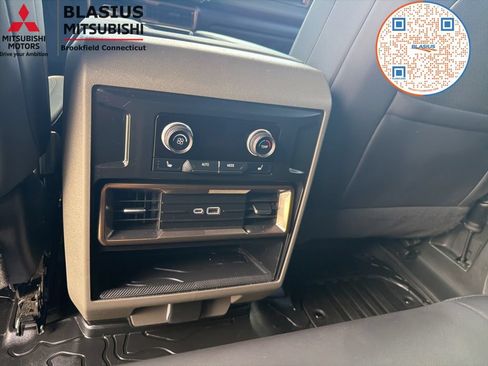 Used 2025 GMC Hummer EV 2X AWD/4WD image 37