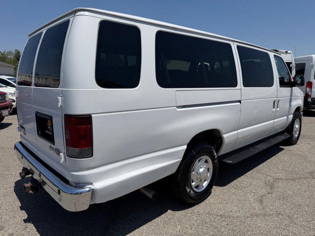 Used 2011 Ford E-350 and Econoline 350 XLT RWD image 6