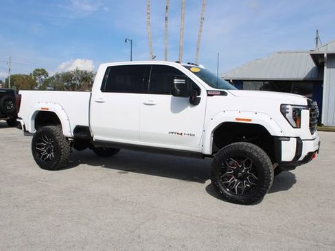 Used 2024 GMC Sierra 2500 AT4 w/ AT4 Premium Plus Package image 15