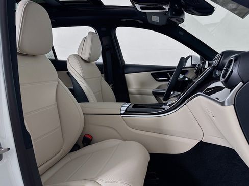 New 2026 Mercedes-Benz GLC 300 4MATIC image 6