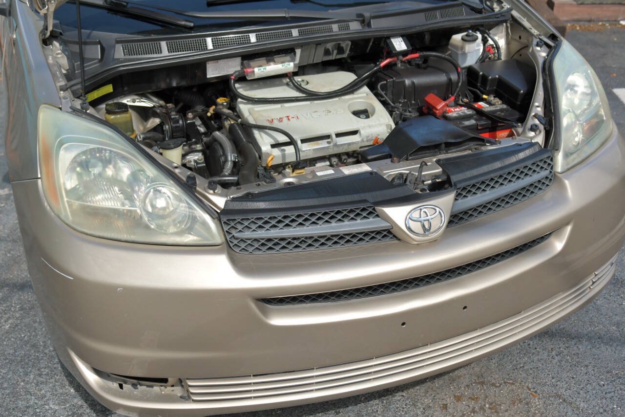 Used 2005 Toyota Sienna LE w/ Assistance Pkg 2 FWD image 24