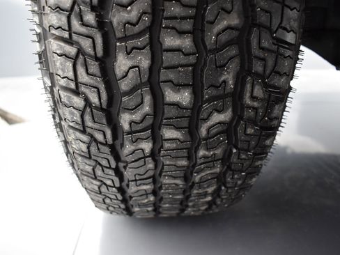 Used 2025 Chevrolet Colorado Trail Boss image 18