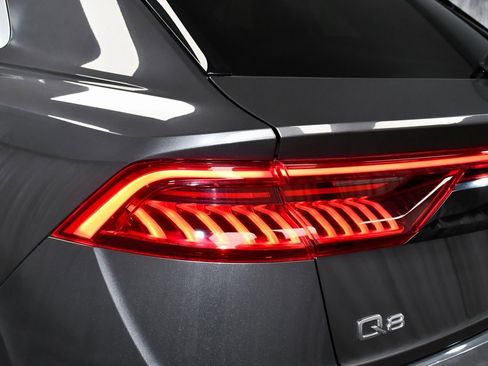 Used 2021 Audi Q8 Premium Plus w/ Premium Plus Package image 98