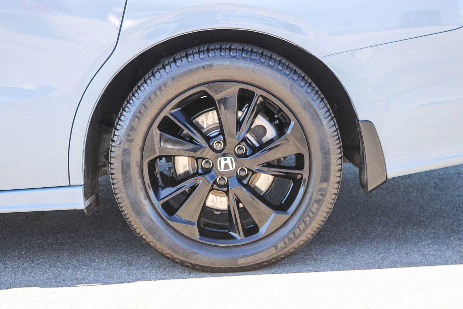 Certified 2024 Honda Odyssey Sport image 8