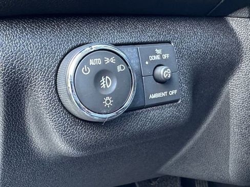 Used 2017 GMC Acadia Limited SLT image 6