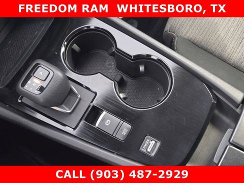 Used 2023 Nissan Rogue SV image 14