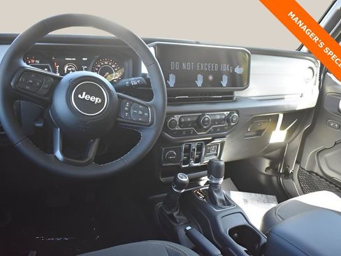 New 2025 Jeep Gladiator Sport image 13