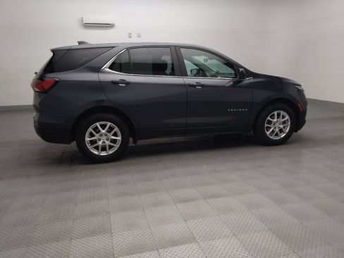 Used 2022 Chevrolet Equinox LT FWD image 10