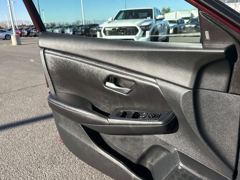 Used 2021 Nissan Sentra SV image 11