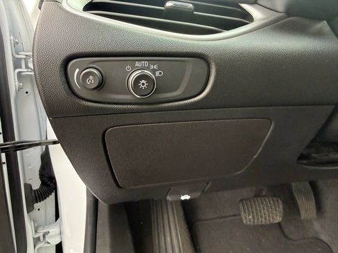 Used 2023 Chevrolet Malibu LT image 14