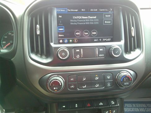 Used 2022 GMC Canyon AT4 w/ Trailering Package image 18