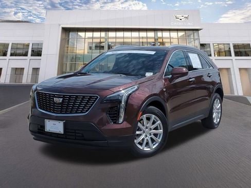 Certified 2023 Cadillac XT4 Luxury w/ Cold Weather Package FWD image 1