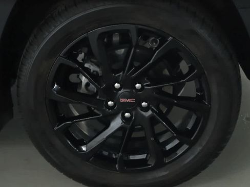 Used 2024 GMC Terrain SLT w/ Elevation Edition AWD/4WD image 42