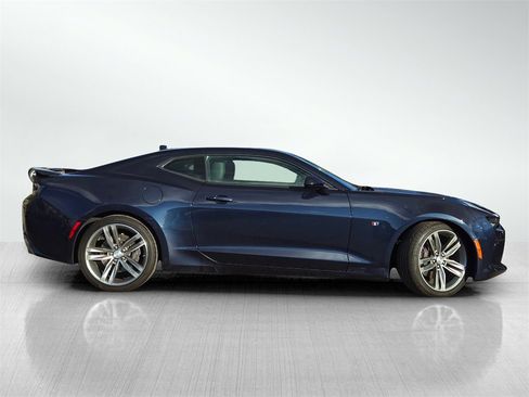 Used 2016 Chevrolet Camaro SS image 3