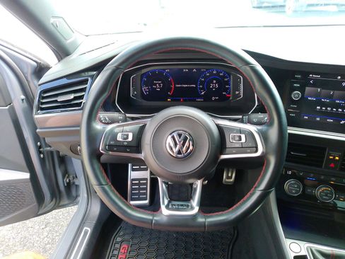 Used 2021 Volkswagen Jetta GLI Autobahn FWD image 16