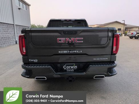 Used 2020 GMC Sierra 1500 Denali w/ Denali Ultimate Package AWD/4WD image 4