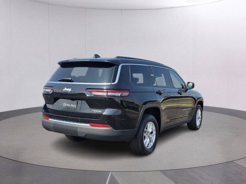 Used 2024 Jeep Grand Cherokee L Laredo RWD image 5