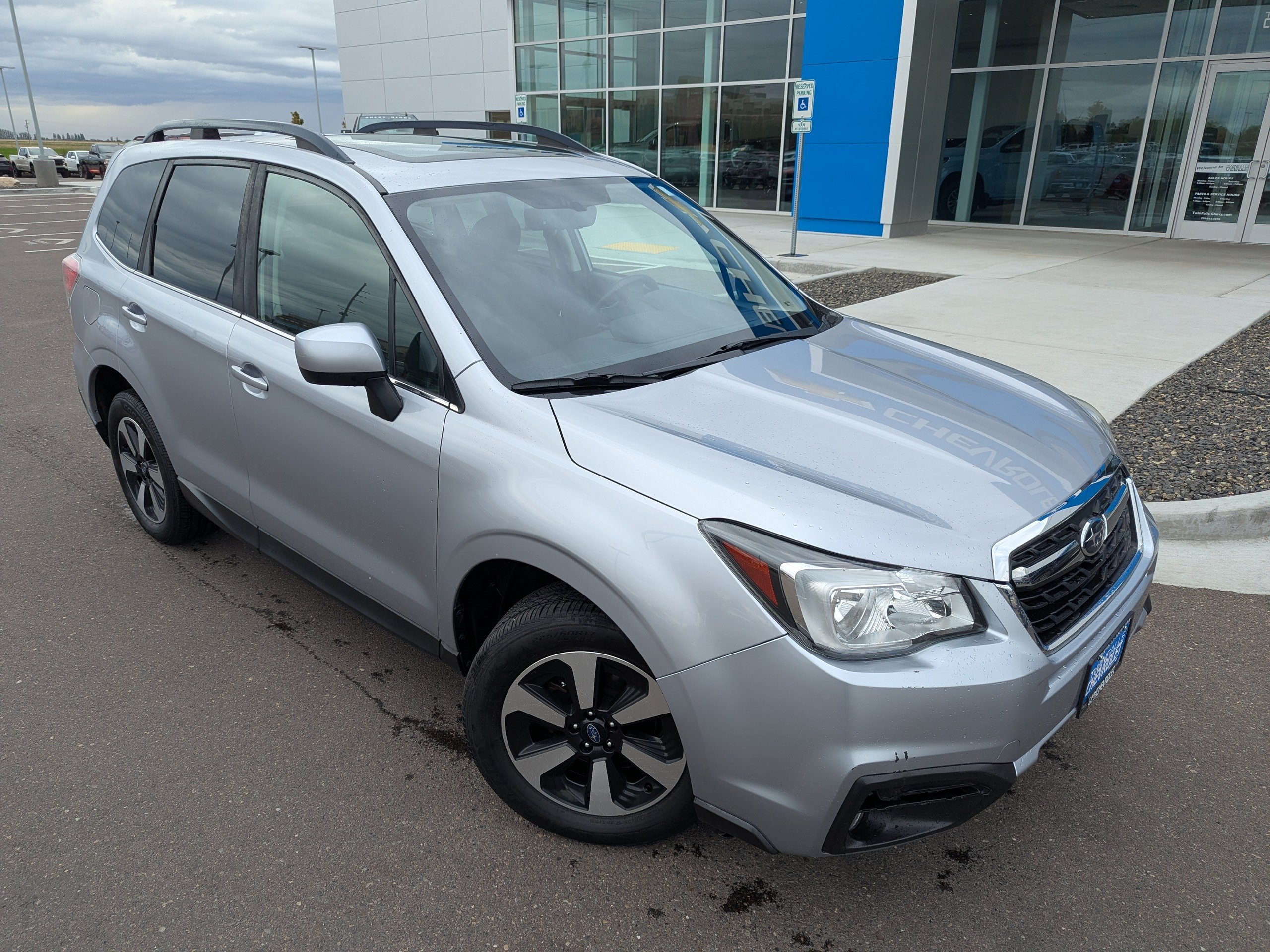 Used 2018 Subaru Forester 2.5i Limited w/ Popular Package #2 AWD/4WD image 3