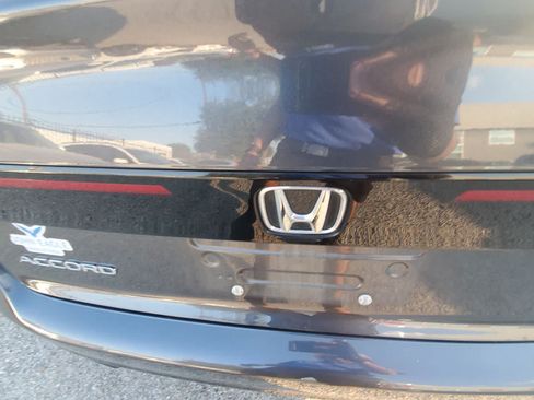 Used 2024 Honda Accord EX image 11