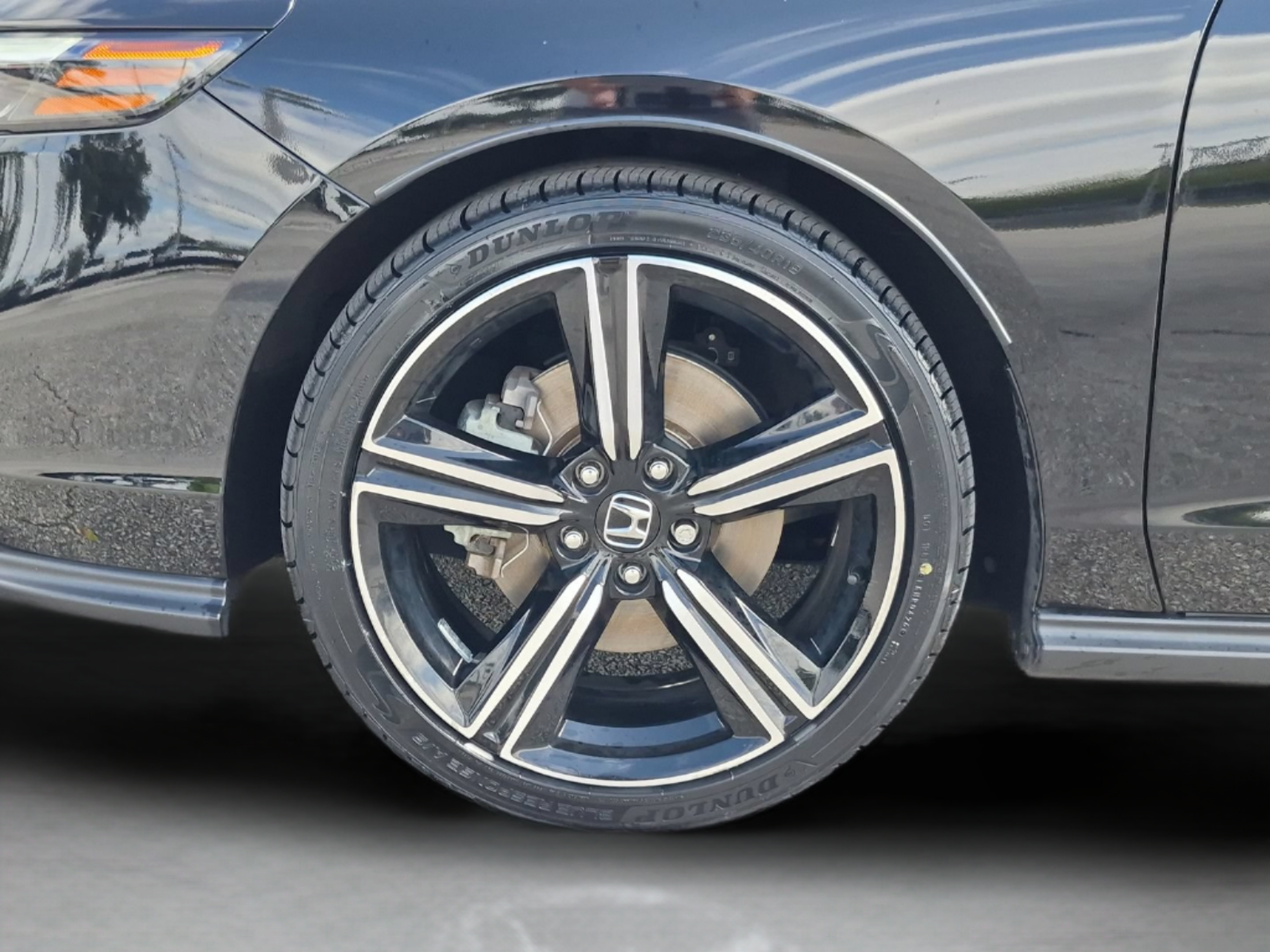 Certified 2023 Honda Accord Sport image 32
