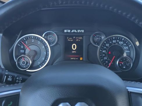 Used 2024 RAM 1500 Big Horn AWD/4WD image 16