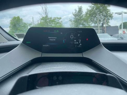 Used 2023 Toyota Prius Prime FWD image 27