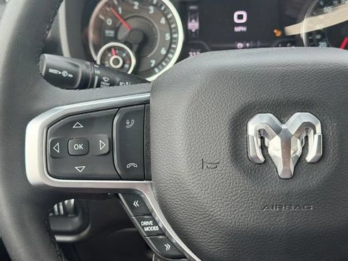 Used 2025 RAM 1500 Big Horn AWD/4WD image 23