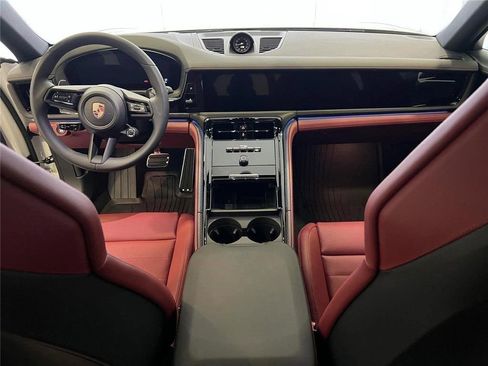 New 2026 Porsche Panamera 4 image 17