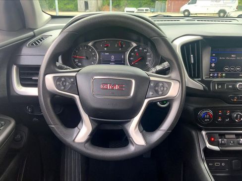Used 2022 GMC Terrain SLE w/ Driver Convenience Package FWD image 6