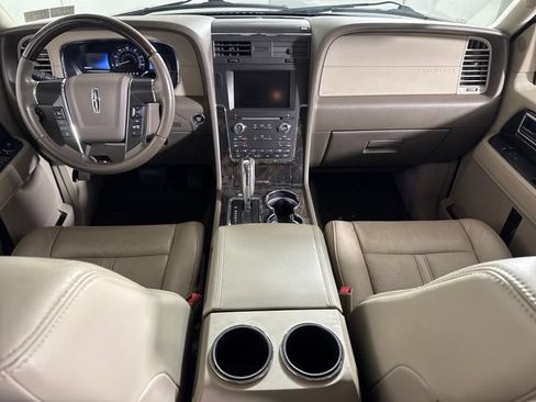 Used 2015 Lincoln Navigator 4WD image 39