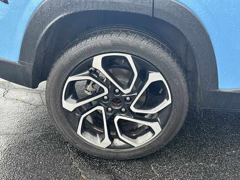 Certified 2024 Chevrolet Trax RS w/ Driver Confidence Package image 18