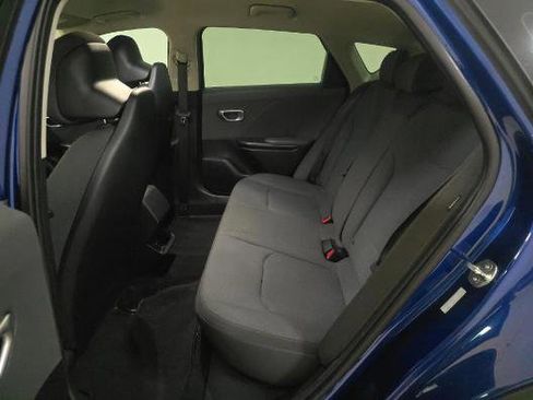 Used 2025 Kia K4 LXS image 8