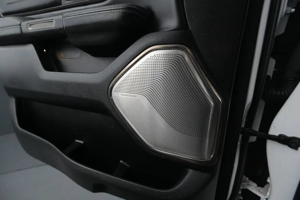 Used 2019 RAM 1500 Limited AWD/4WD image 39