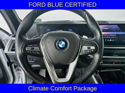Used 2025 BMW X5 xDrive50e AWD/4WD image 14