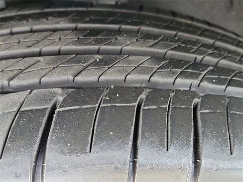 Used 2025 Cadillac XT5 Premium Luxury w/ Technology Package image 27