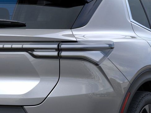 New 2026 Chevrolet Equinox EV LT w/ Convenience Package II FWD image 11