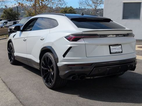 Used 2022 Lamborghini Urus image 7